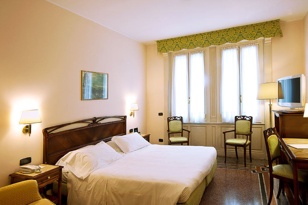Hotel Continental Genova Bilik gambar